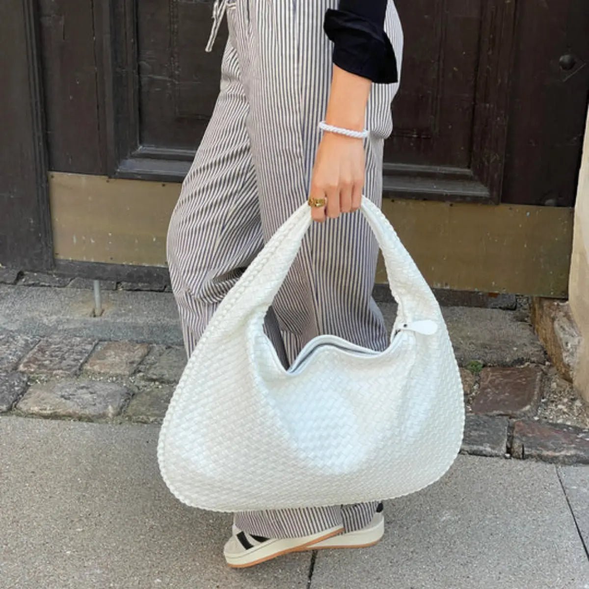 Aesthetic Designer Handbag - ModaFamilies Aesthetic Designer Handbag - ModaFamilies | Product Image or Size Chart