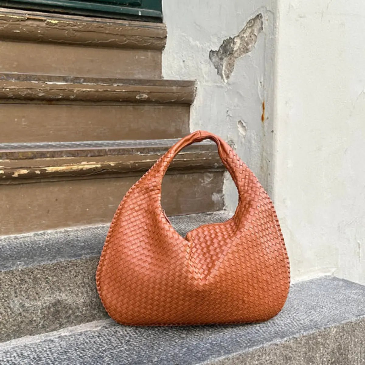 Aesthetic Designer Handbag - ModaFamilies Aesthetic Designer Handbag - ModaFamilies | Product Image or Size Chart