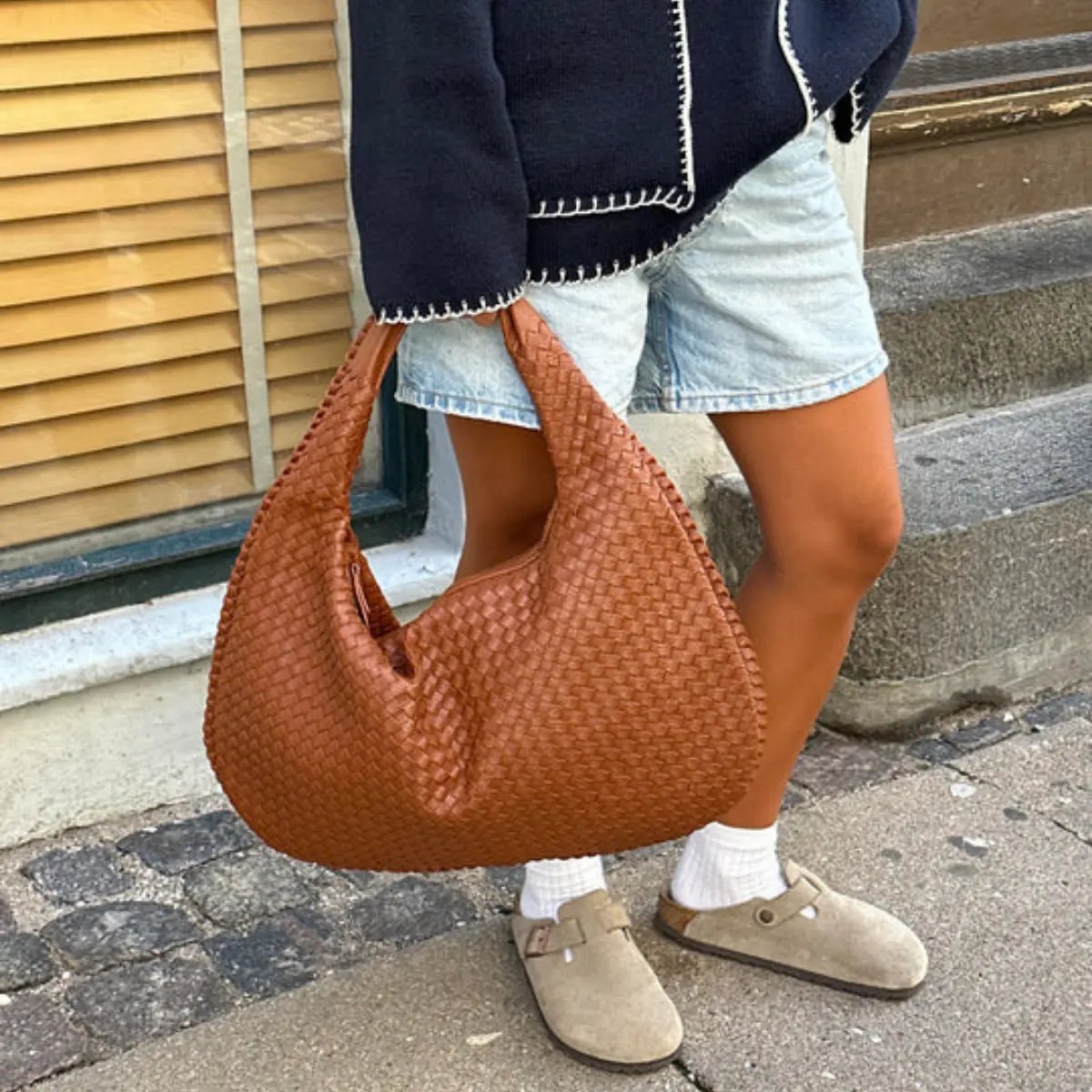 Aesthetic Designer Handbag - ModaFamilies Aesthetic Designer Handbag - ModaFamilies | Product Image or Size Chart