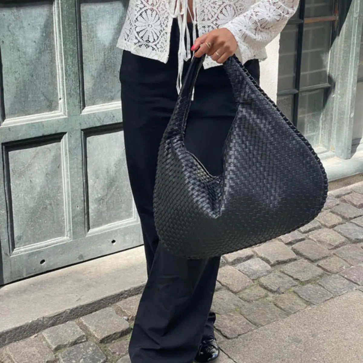 Aesthetic Designer Handbag - ModaFamilies Aesthetic Designer Handbag - ModaFamilies | Product Image or Size Chart