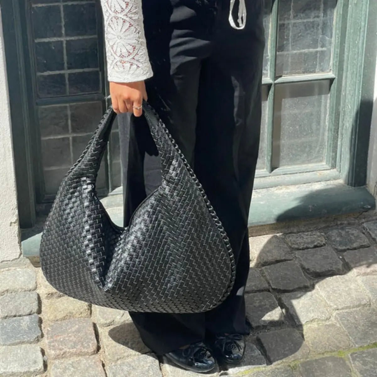 Aesthetic Designer Handbag - ModaFamilies Aesthetic Designer Handbag - ModaFamilies | Product Image or Size Chart
