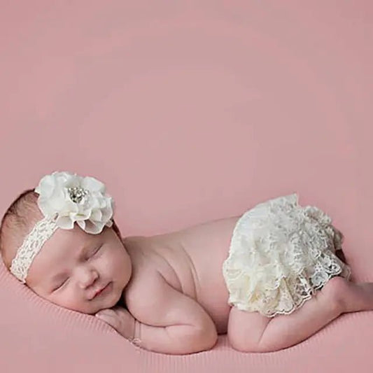 "Cute Baby Cotton Lace Bloomers for Newborns & Toddlers - Soft and Comfortable Baby Wear."

