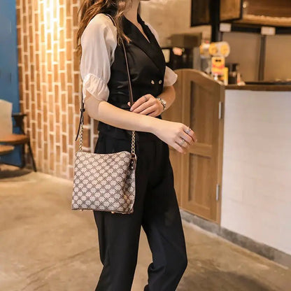 Luxury collection women's bag (model 17) - ModaFamilies Luxury collection women's bag (model 17) - ModaFamilies | Product Image or Size Chart