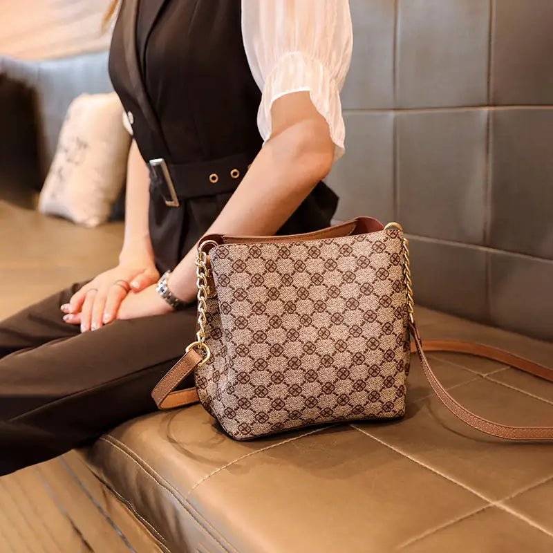 Luxury collection women's bag (model 17) - ModaFamilies Luxury collection women's bag (model 17) - ModaFamilies | Product Image or Size Chart