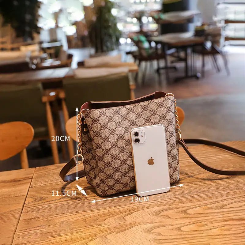 Luxury collection women's bag (model 17) - ModaFamilies Luxury collection women's bag (model 17) - ModaFamilies | Product Image or Size Chart